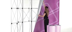 Складные промо-стойки: мобильность, эффективность и стиль на любой презентации